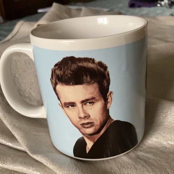 NWOT Rare find.  Vintage 1993 James Dean ceramic mug - Picture 3 of 6